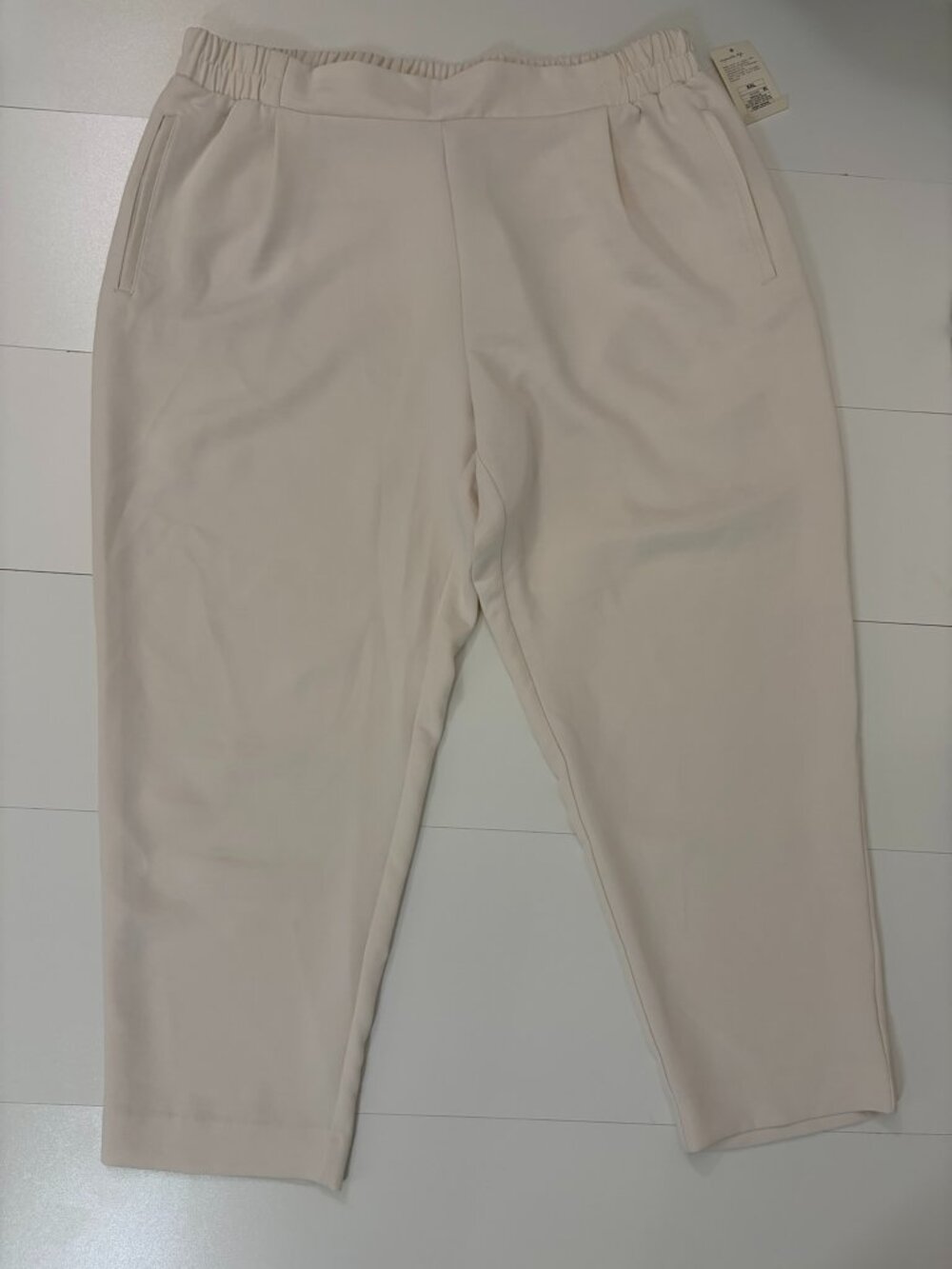 Women's XXL Straight Leg Cream Pants